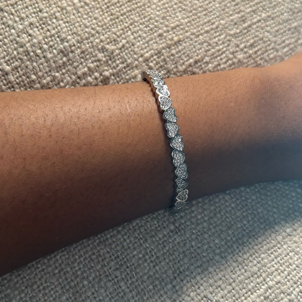 Elegant Silver Heart Bracelet tarnish free
